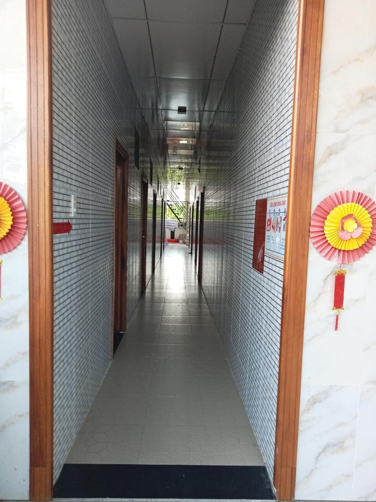 Nha Nghi Hoa Muoi Gio Hotel Tan Tao Bagian luar foto
